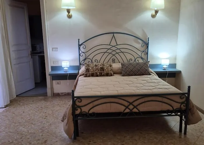 Gli Appartamenti Di Palazzo Umberto I