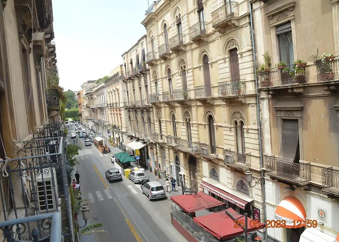 Gli Appartamenti Di Palazzo Umberto I